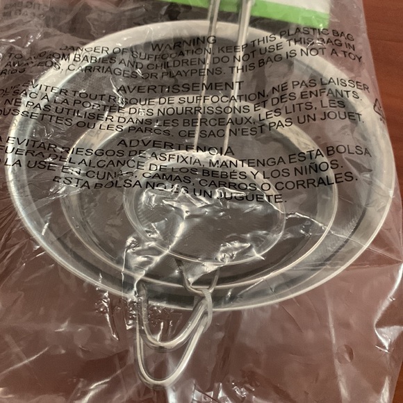 Cuisinart set of 3 micro mesh strainers. Brand new!! Perfect for soaking quinoa! - Picture 2 of 4